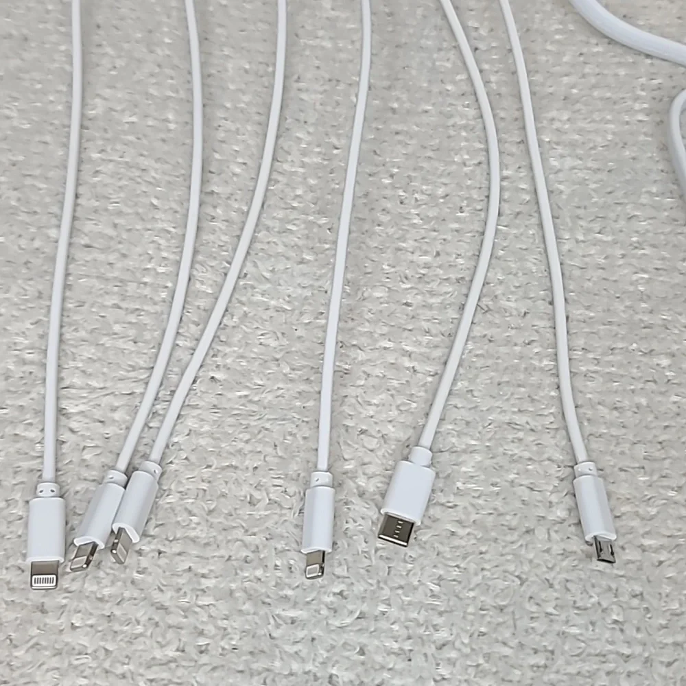 Hercules Tuff Charging Station for Multiple Devices, with 6 USB Ports Silver NWT